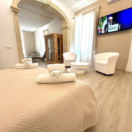 Bed E Suite Domar Brindisi Exterior foto