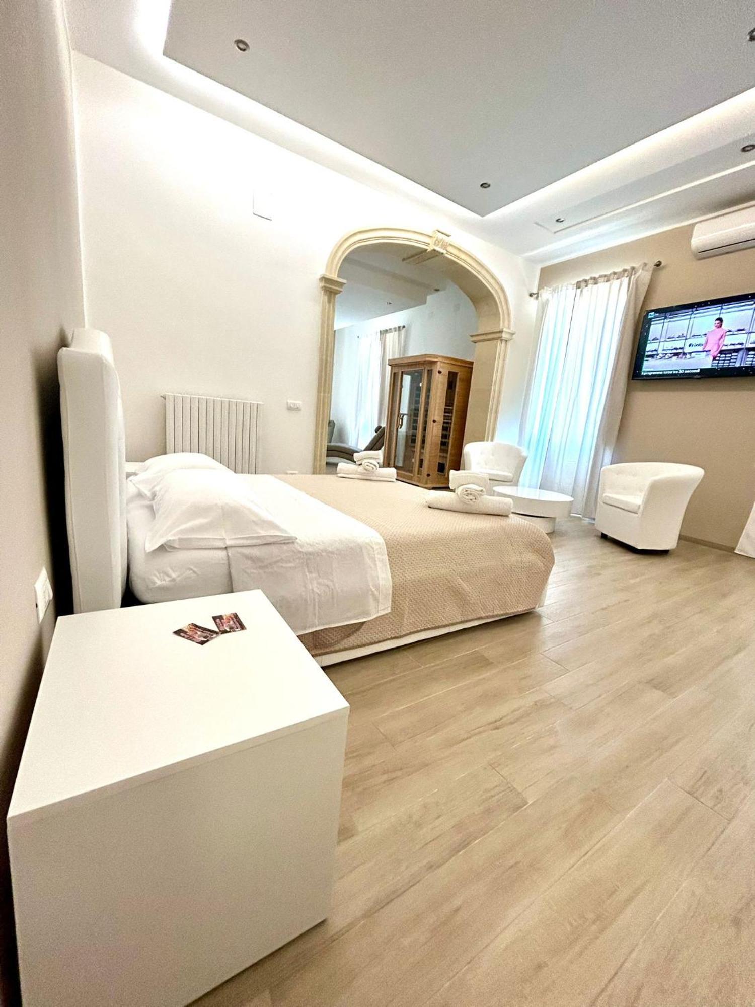 Bed E Suite Domar Brindisi Exterior foto