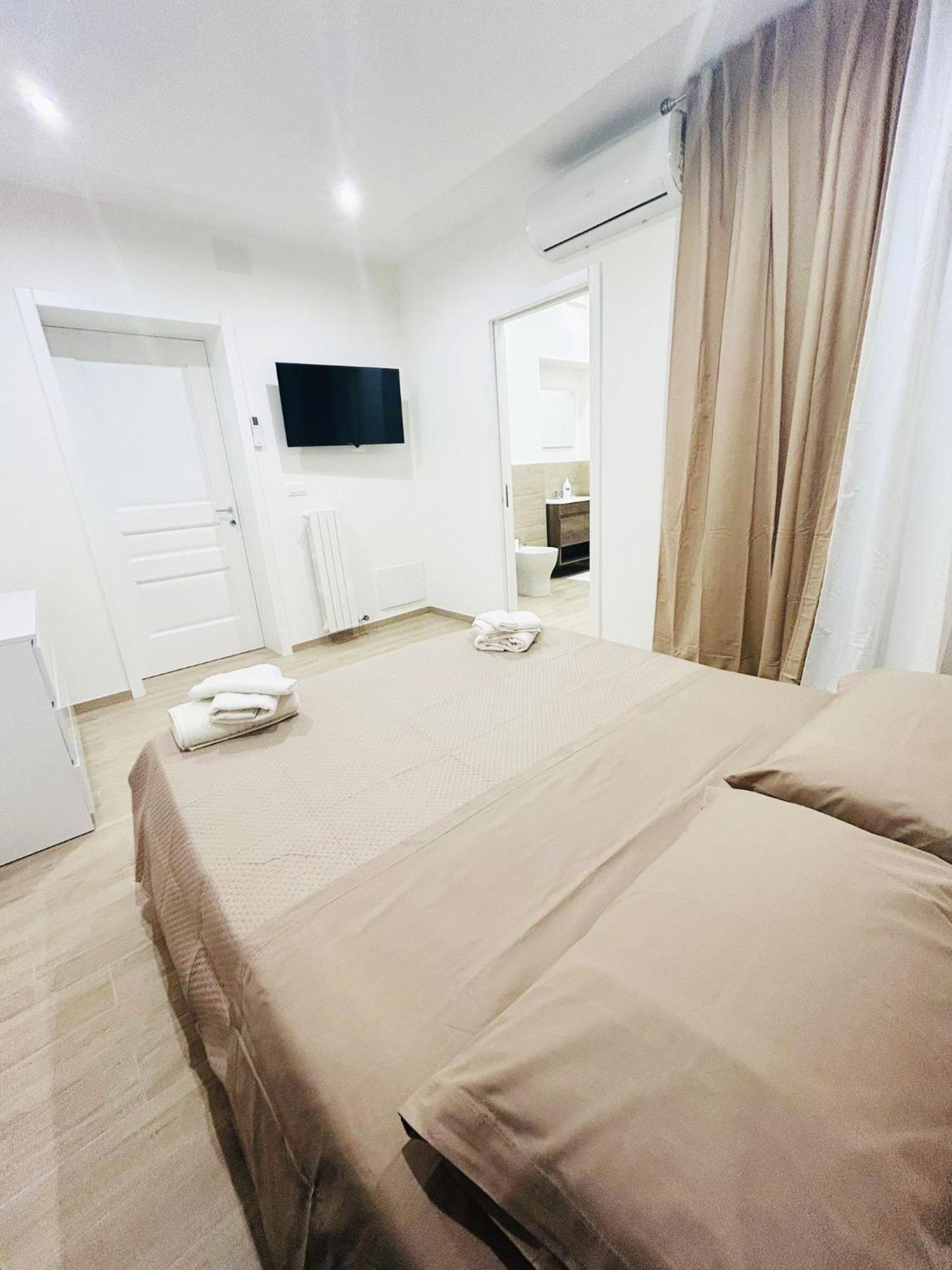 Bed E Suite Domar Brindisi Exterior foto